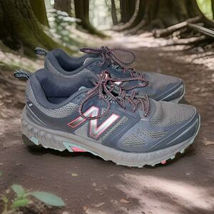 New Balance 412 V3 Gray All Terrain Trail Hiking Shoes Women's Size 9 D